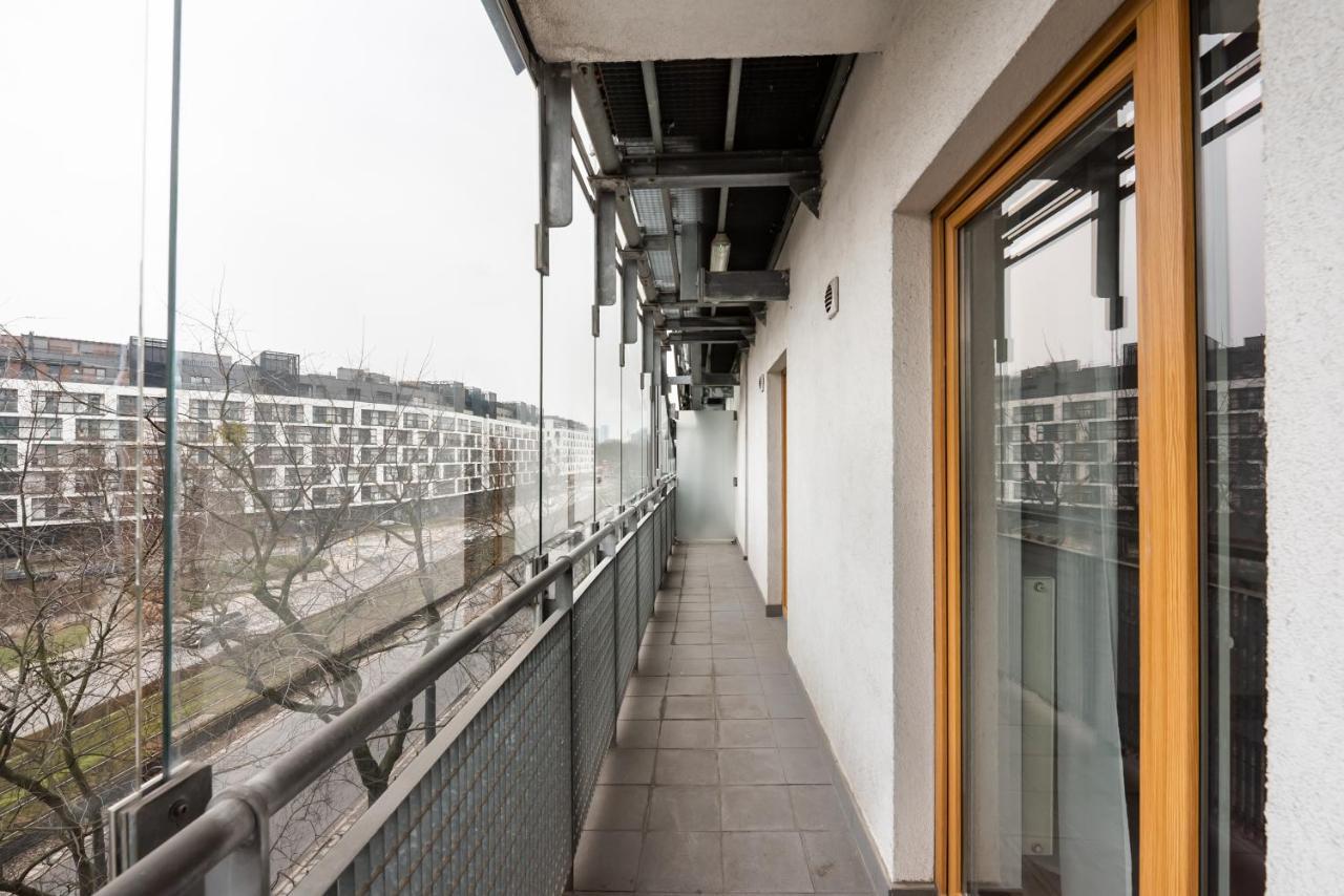 Wola Sunset Apartment Free Parking وارسو المظهر الخارجي الصورة